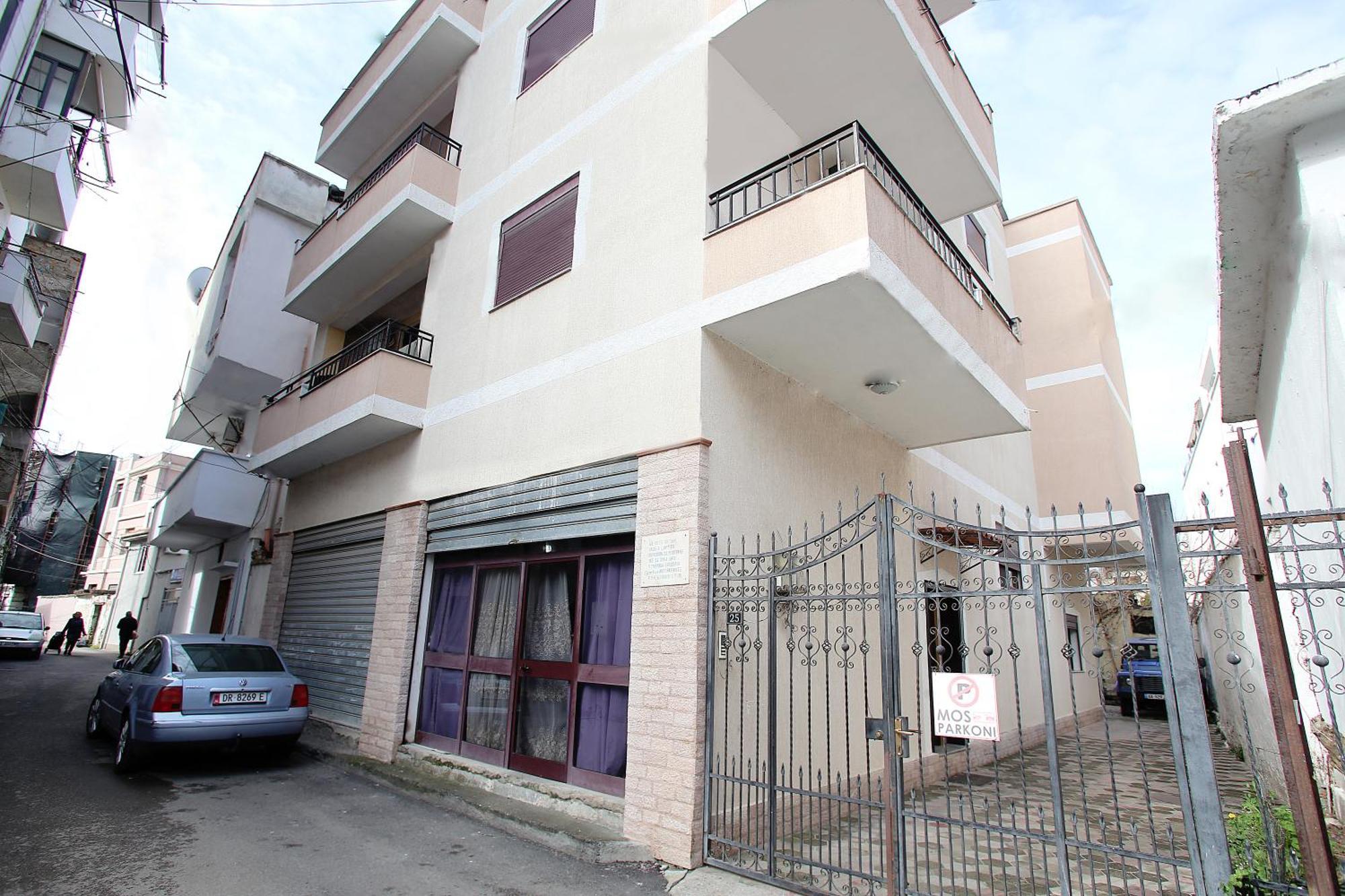 The Met Apartments Durres Exterior photo